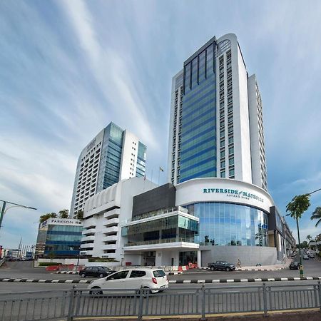 Astana Wing - Riverside Majestic Hotel Кучинг Экстерьер фото