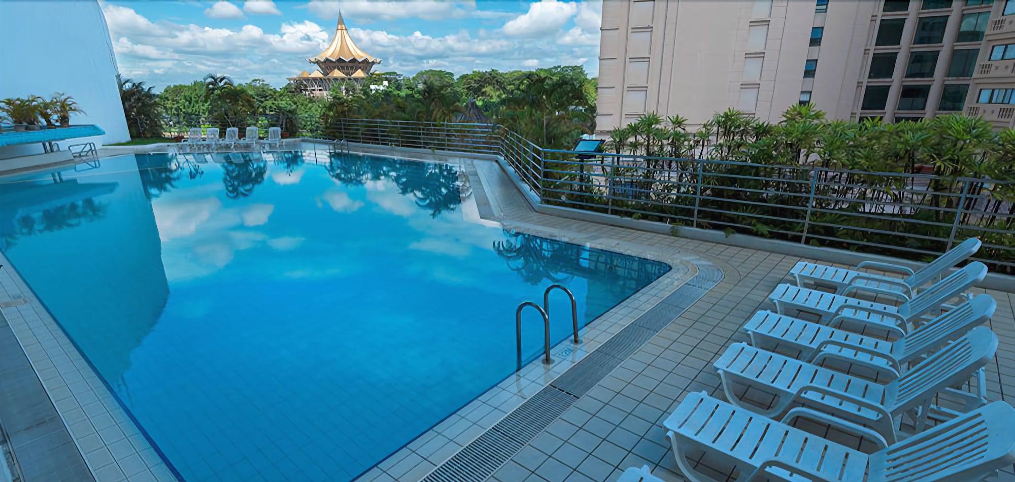 Astana Wing - Riverside Majestic Hotel Кучинг Экстерьер фото